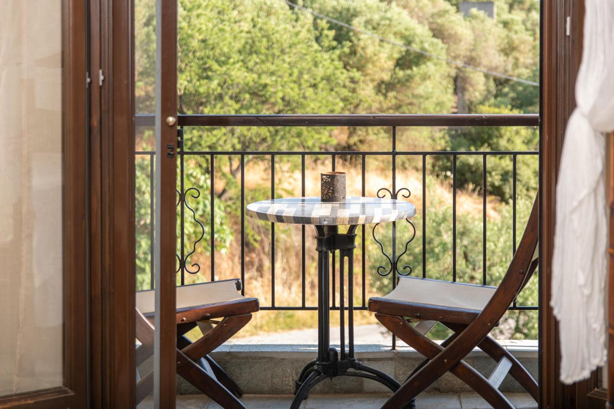 Oreiades Guesthouse Parthenón エクステリア 写真