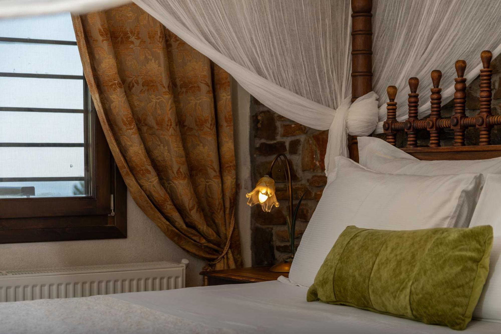 Oreiades Guesthouse Parthenón エクステリア 写真